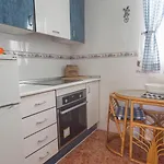 Lovely 2 Bed Penthouse With Large Private Solarium