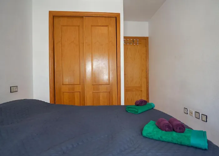 Lovely 2 Bed Penthouse With Large Private Solarium Αλικάντε