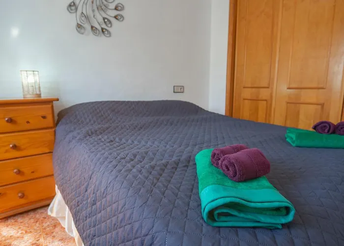 Lovely 2 Bed Penthouse With Large Private Solarium Αλικάντε